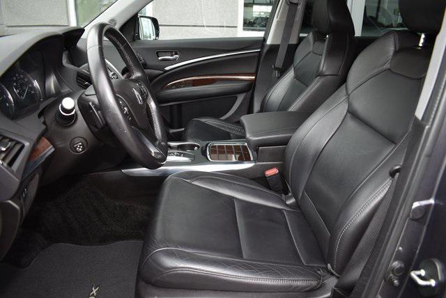 Photo of 2017 Modern Steel Metallic Acura MDX