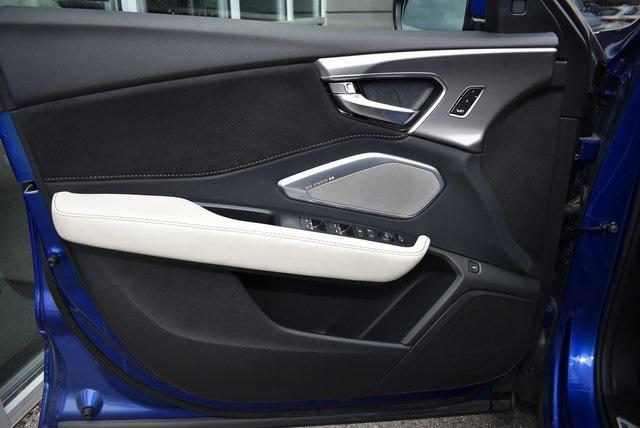 Photo of 2025 Apex Blue Pearl Acura RDX