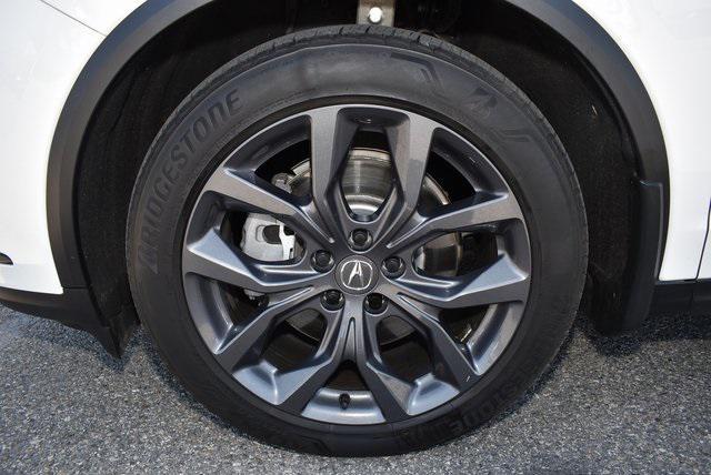 Photo of 2023 Platinum White Pearl Acura MDX