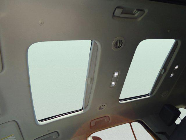 Photo of 2020 Mosaic Black Metallic Chevrolet Traverse