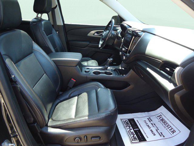 Photo of 2020 Mosaic Black Metallic Chevrolet Traverse