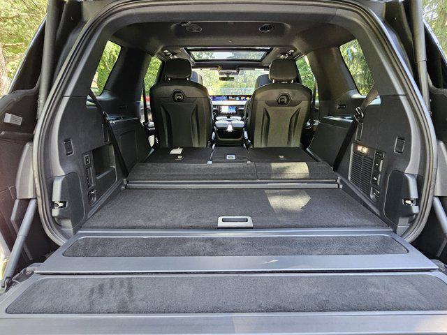 Photo of 2025 INFINITE BLACK MET Lincoln Navigator