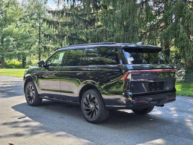 Photo of 2025 INFINITE BLACK MET Lincoln Navigator
