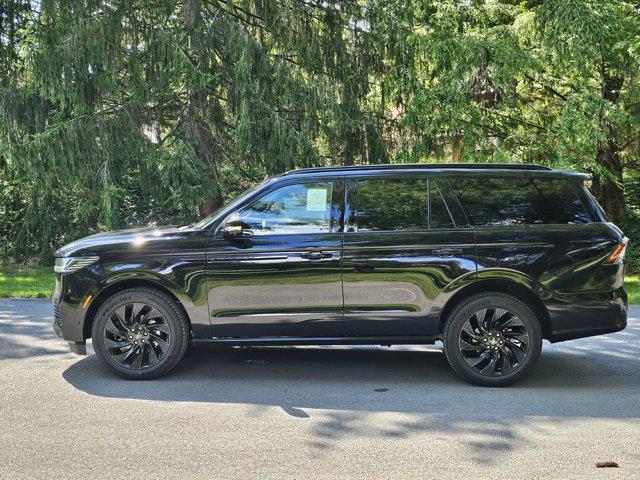 Photo of 2025 INFINITE BLACK MET Lincoln Navigator