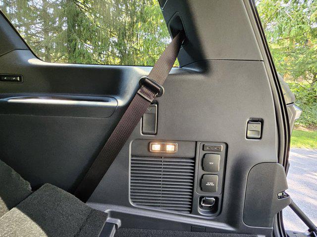 Photo of 2025 INFINITE BLACK MET Lincoln Navigator