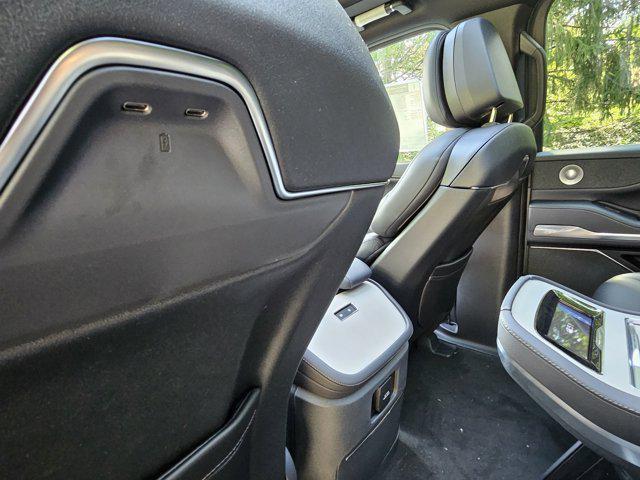 Photo of 2025 INFINITE BLACK MET Lincoln Navigator