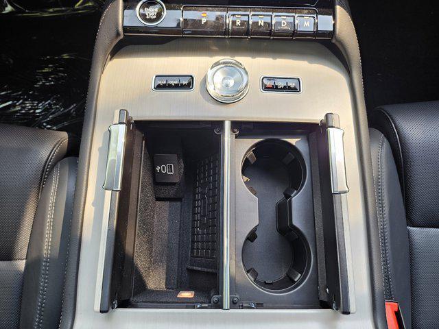 Photo of 2025 INFINITE BLACK MET Lincoln Navigator