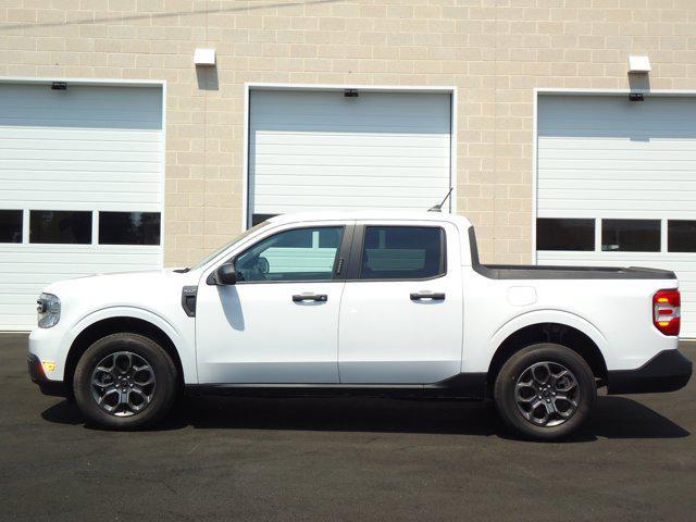 Photo of 2023 Oxford White Ford Maverick