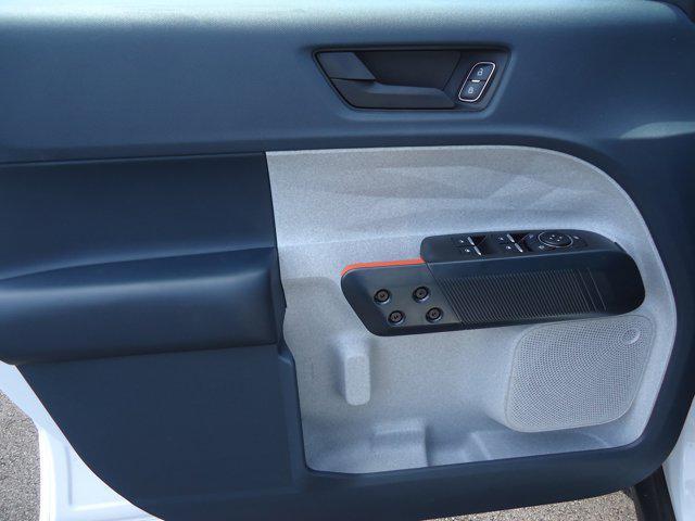 Photo of 2023 Oxford White Ford Maverick