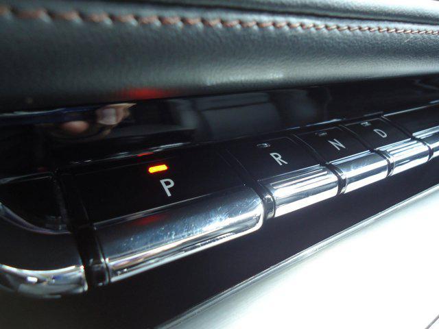 Photo of 2022 Silver Radiance Metallic Clearcoat Lincoln Aviator