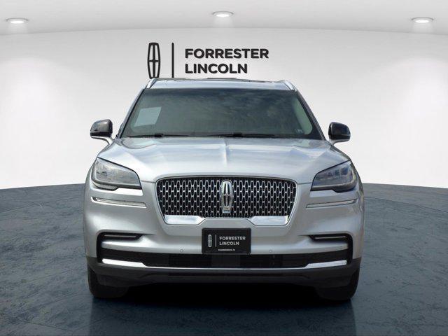 Photo of 2022 Silver Radiance Metallic Clearcoat Lincoln Aviator