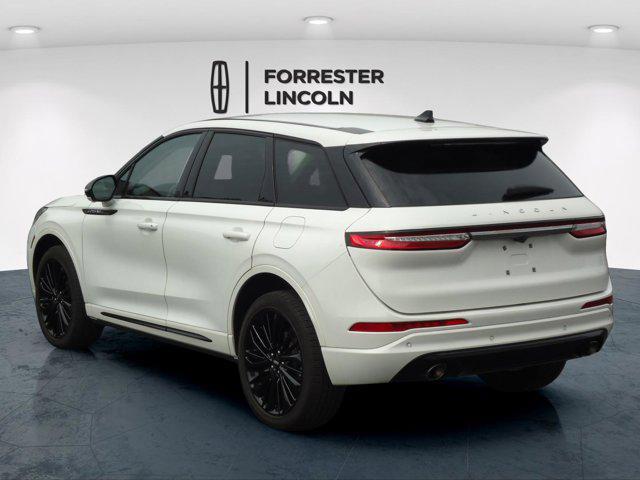 Photo of 2023 White Lincoln Corsair