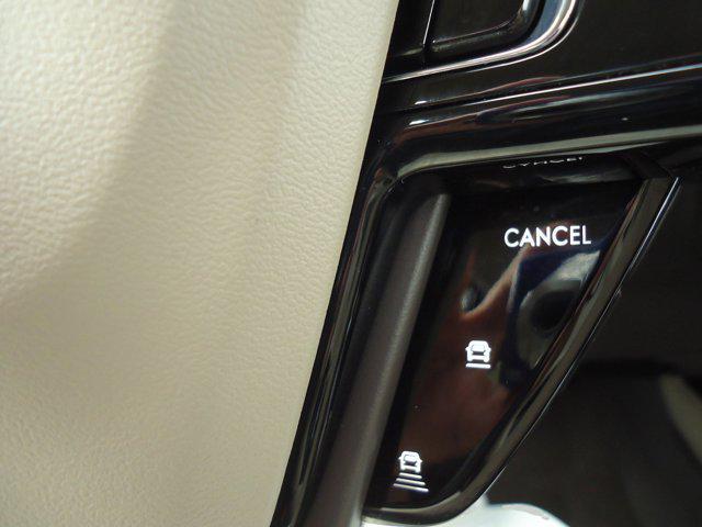Photo of 2023 White Lincoln Corsair