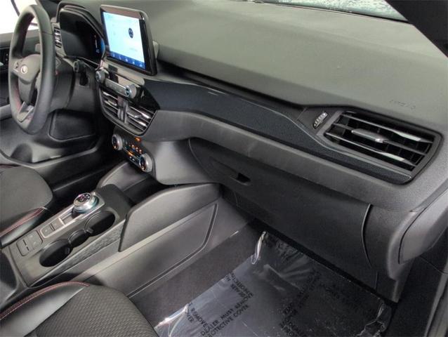 Photo of 2023 Blue Metallic Ford Escape