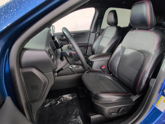 Photo of 2023 Blue Metallic Ford Escape