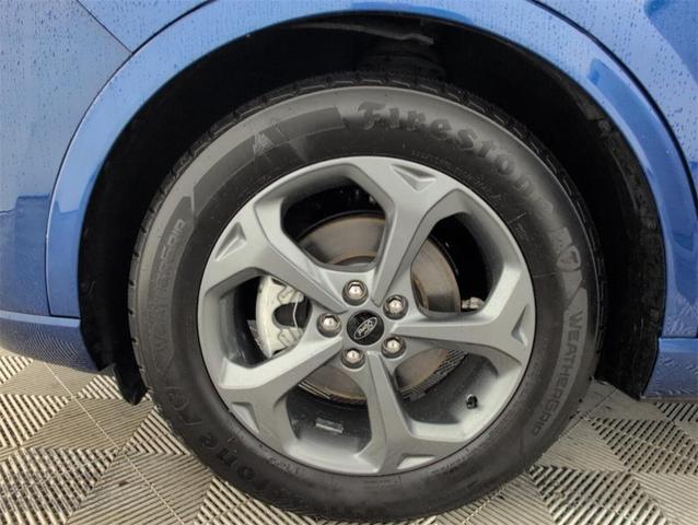 Photo of 2023 Blue Metallic Ford Escape