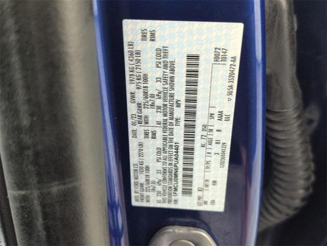 Photo of 2023 Blue Metallic Ford Escape