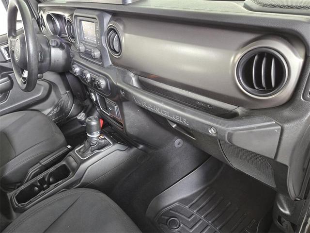 Photo of 2018 Granite Crystal Clearcoat Metallic Jeep Wrangler Unlimited