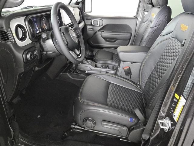 Photo of 2025 Granite Crystal Clearcoat Metallic Jeep Wrangler