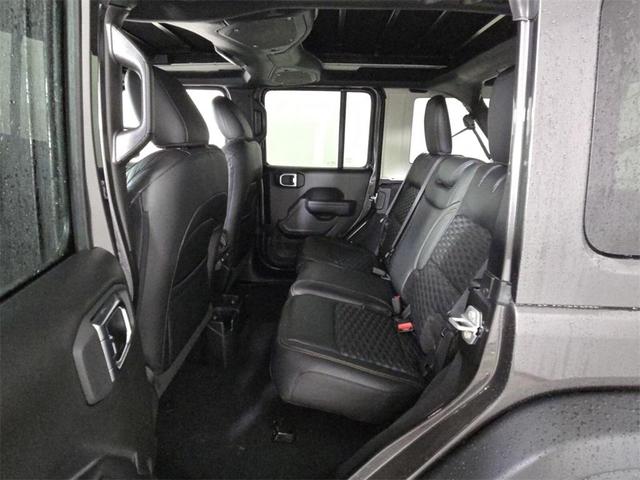Photo of 2025 Granite Crystal Clearcoat Metallic Jeep Wrangler