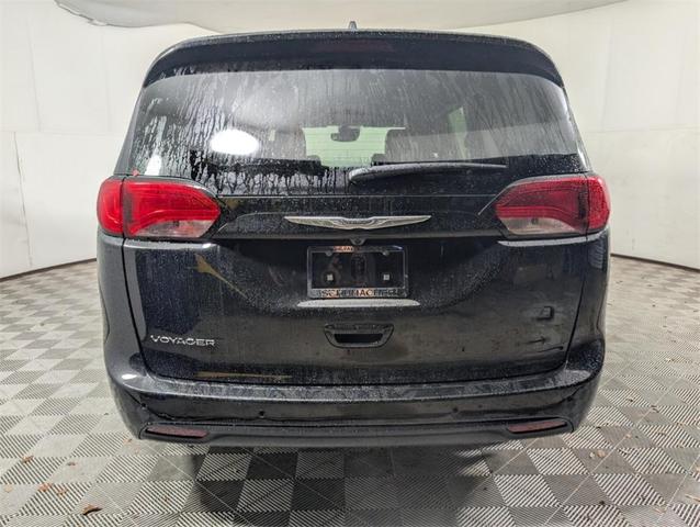 Photo of 2025 Diamond Black Chrysler Voyager