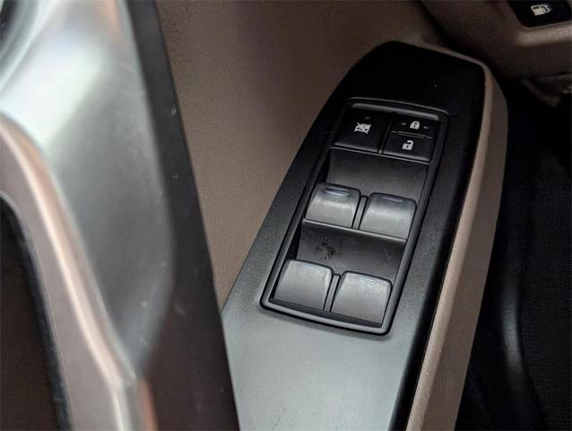 Photo of 2022 White Lexus GX 460