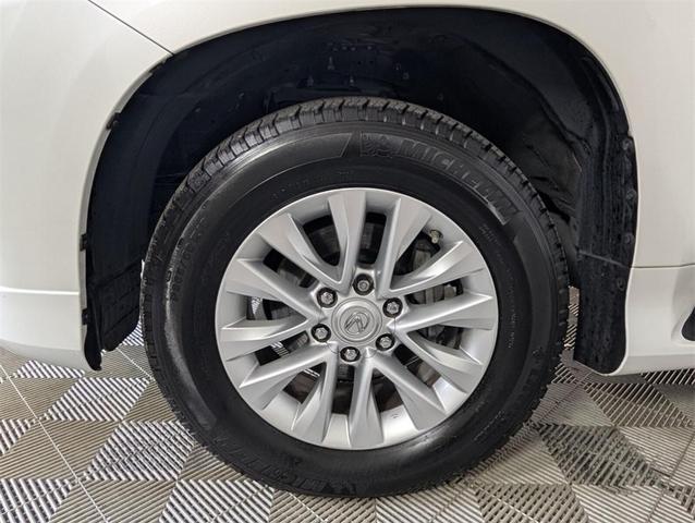 Photo of 2022 White Lexus GX 460