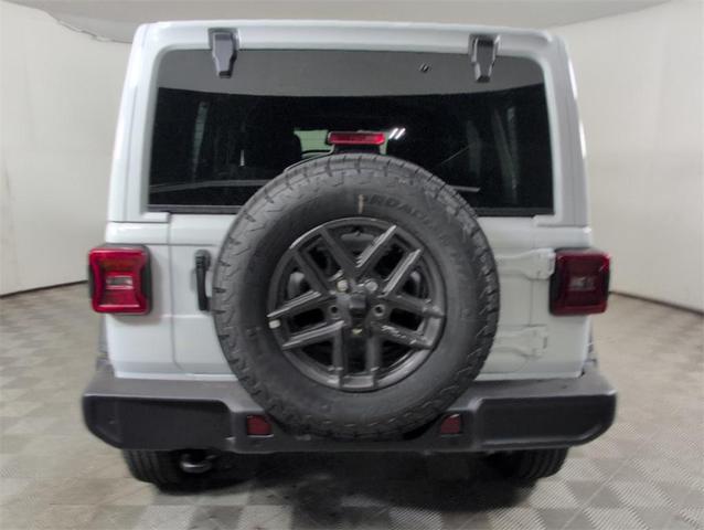 Photo of 2026 Bright White Clearcoat Jeep Wrangler
