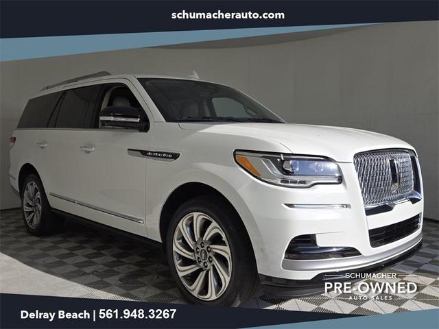 2022 Lincoln Navigator