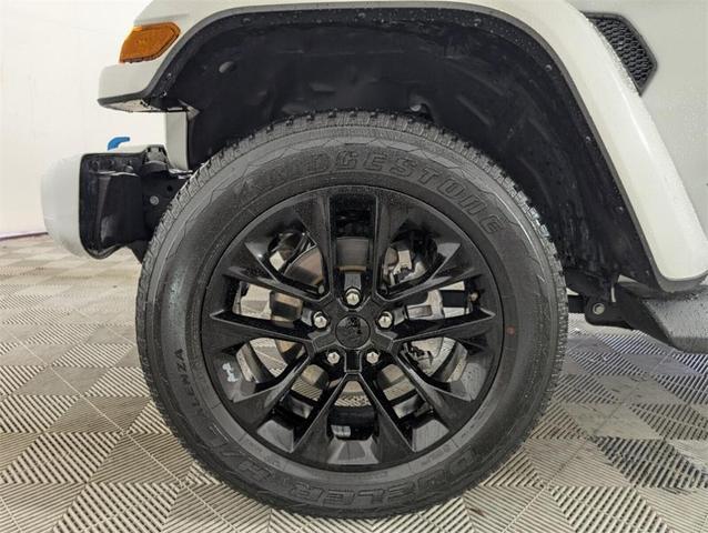 Photo of 2021 Bright White Clearcoat Jeep Wrangler Unlimited 4xe