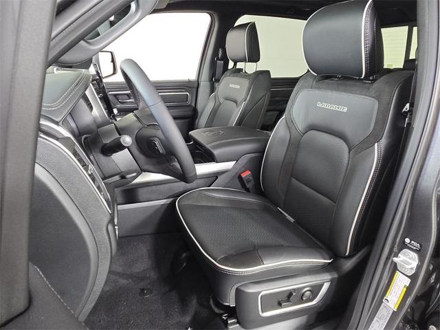 Photo of 2025 Granite Crystal Clearcoat Metallic RAM 1500