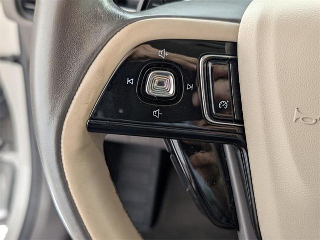Photo of 2020 Ceramic White Lincoln Corsair