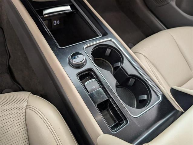 Photo of 2020 Ceramic White Lincoln Corsair