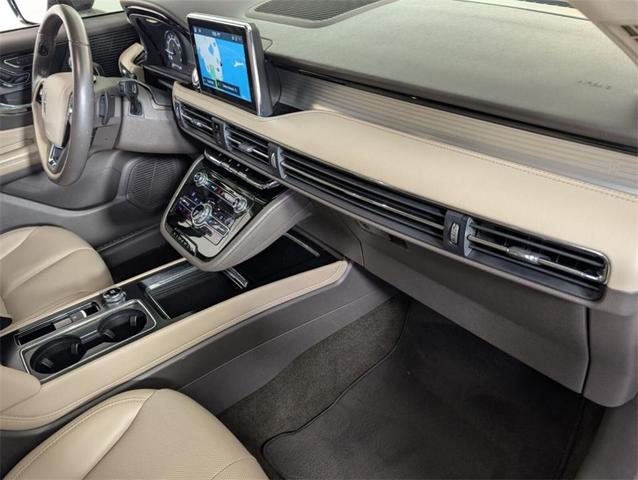 Photo of 2020 Ceramic White Lincoln Corsair