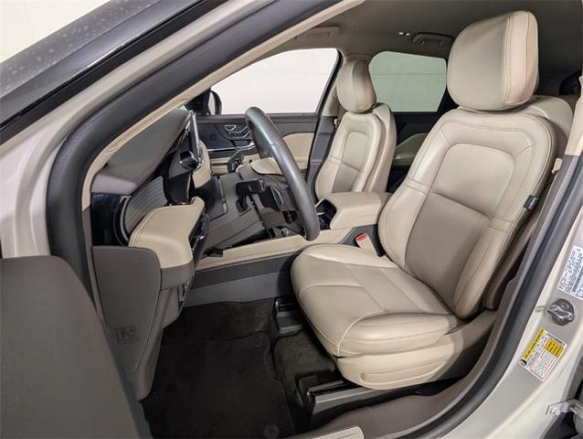Photo of 2020 Ceramic White Lincoln Corsair