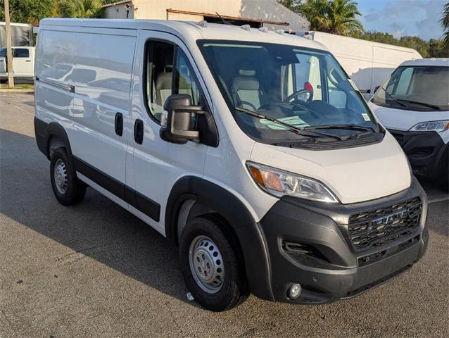 Photo of 2025 Bright White Clearcoat RAM ProMaster 1500