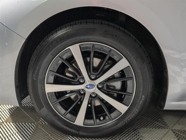 Photo of 2023 Ice Silver Metallic Subaru Impreza