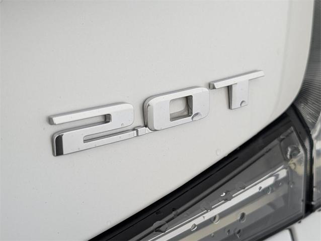 Photo of 2019 Crystal White Tri-Coat Cadillac XT4