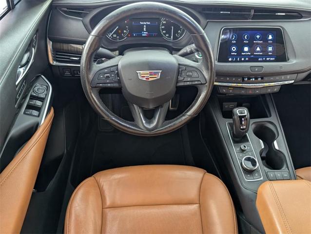 Photo of 2019 Crystal White Tri-Coat Cadillac XT4