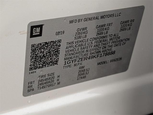 Photo of 2019 Crystal White Tri-Coat Cadillac XT4