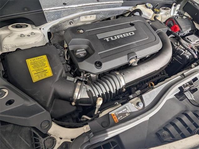 Photo of 2019 Crystal White Tri-Coat Cadillac XT4