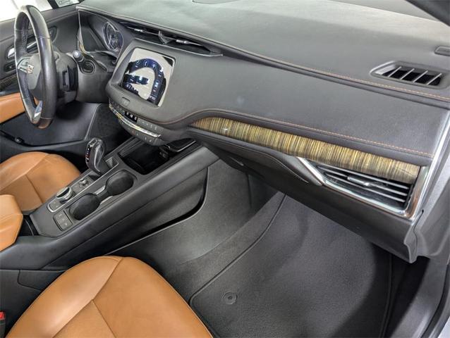 Photo of 2019 Crystal White Tri-Coat Cadillac XT4