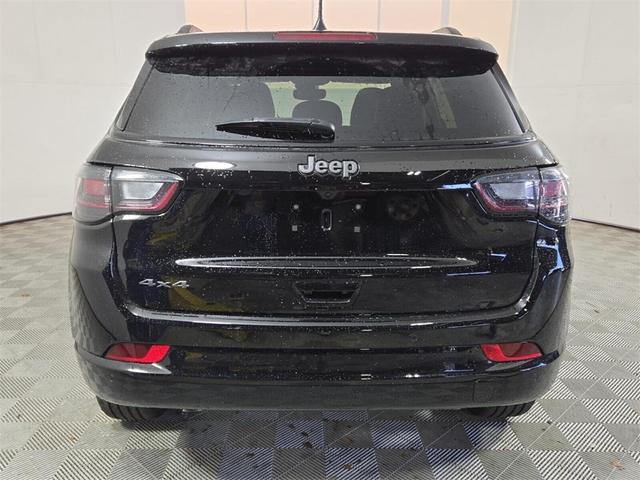 Photo of 2025 Diamond Black Jeep Compass