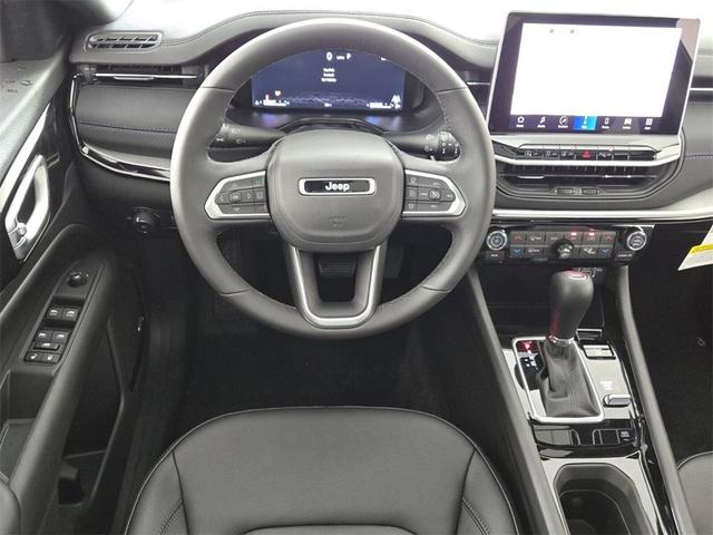 Photo of 2025 Diamond Black Jeep Compass