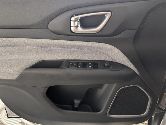 Photo of 2025 Silver Zynith Jeep Compass