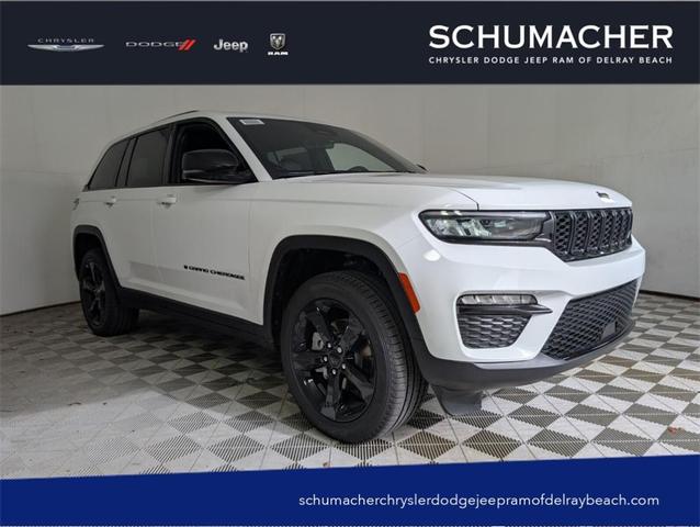 Photo of 2025 Bright White Clearcoat Jeep Grand Cherokee