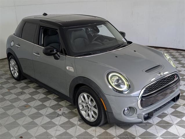 Photo of 2021 Moonwalk Gray Metallic MINI Hardtop