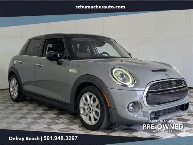 Photo of 2021 Moonwalk Gray Metallic MINI Hardtop