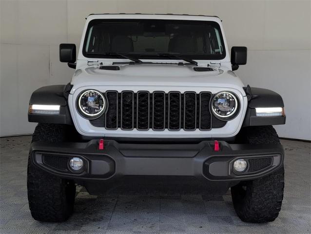 Photo of 2024 Bright White Clearcoat Jeep Wrangler
