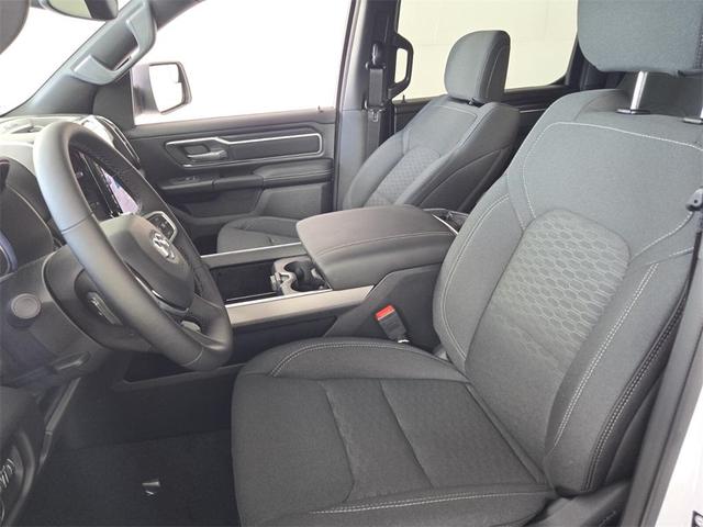 Photo of 2025 Bright White Clearcoat RAM 1500